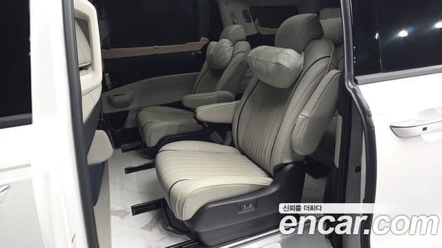 Kia Carnival 2025 — Фото 12/20
