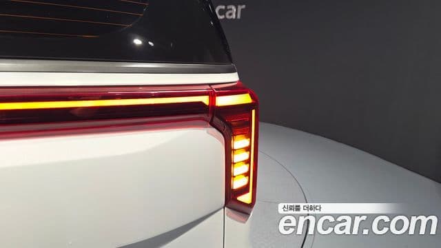 Kia Carnival 2025 — Şəkil 24/39