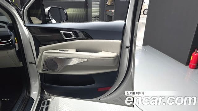 Kia Carnival 2025 — Şəkil 3/39