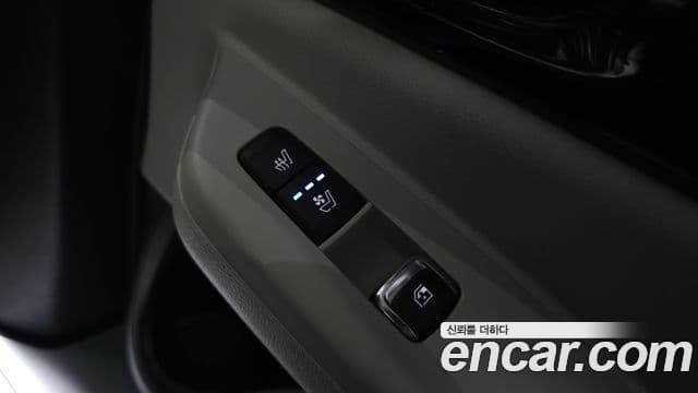 Kia Carnival 2025 — Şəkil 8/39