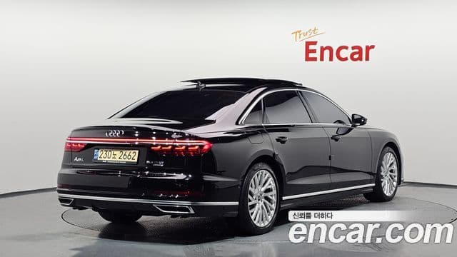 Audi A8 2021 — ფოტო 2/20