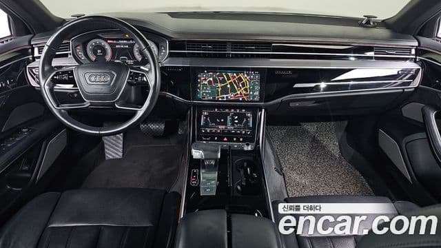 Audi A8 2021 — ფოტო 7/20