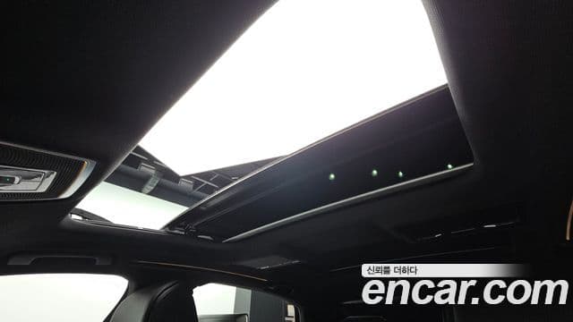 Audi A8 2021 — ფოტო 19/20