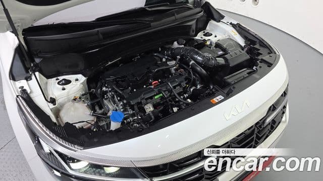 Kia Seltos 2023 — ფოტო 6/20