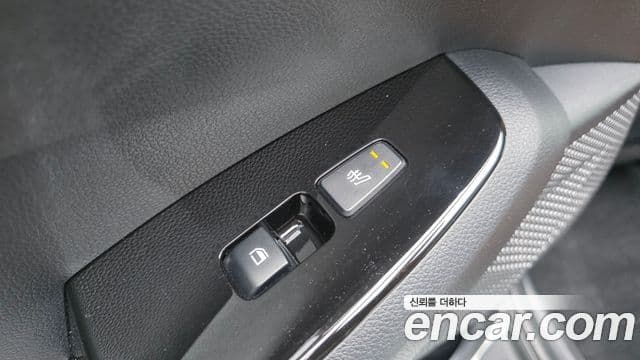 Kia Seltos 2023 — ფოტო 18/20