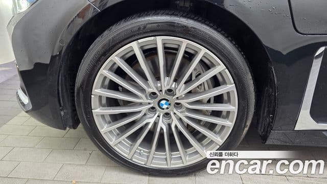 BMW 7 Series 2020 — Photo 10/20