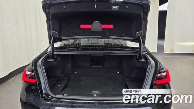 BMW 7 Series 2020 — фото 20 из 20