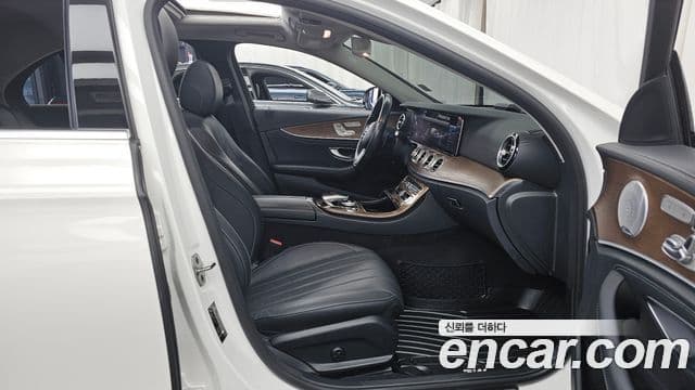Mercedes-Benz E-Class 2020 — Şəkil 11/20