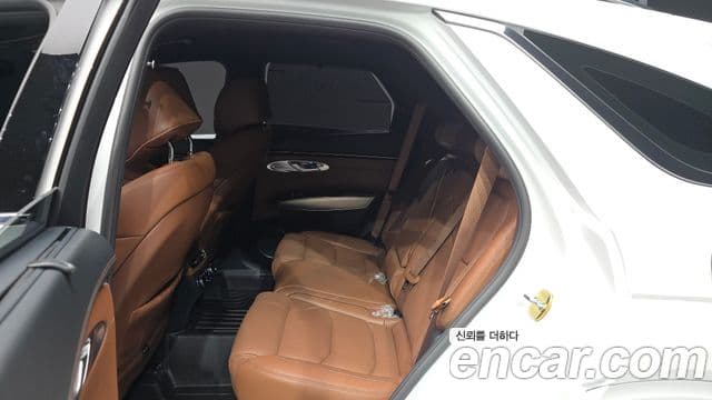 Genesis GV70 2021 — ფოტო 12/20