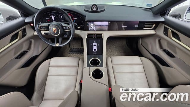 Porsche Taycan 2023 — Şəkil 8/20