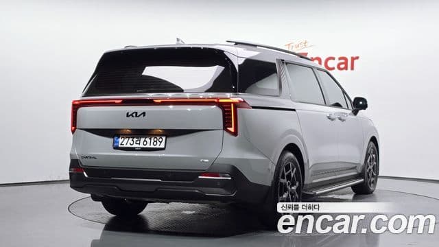 Kia Carnival 2025 — ფოტო 2/20
