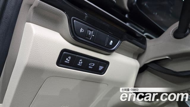 Kia Carnival 2025 — ფოტო 16/20