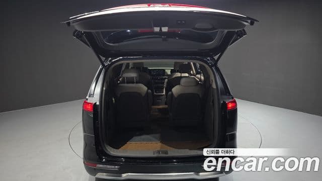 Kia Carnival 2022 — Фото 20/20