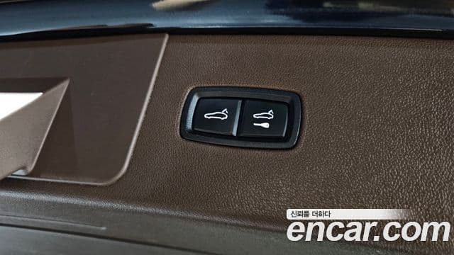 Porsche Cayenne 2019 — Photo 22/32