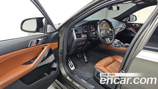 BMW X6 2021 — Фото 10/20