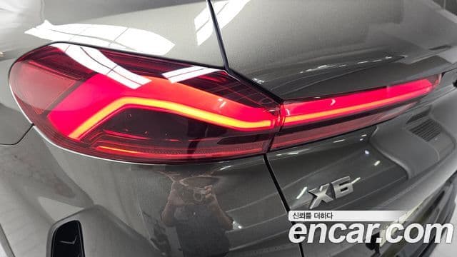 BMW X6 2021 — ფოტო 21/31