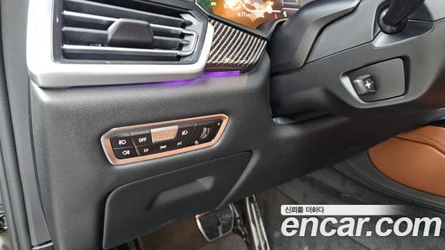 BMW X6 2021 — ფოტო 26/31