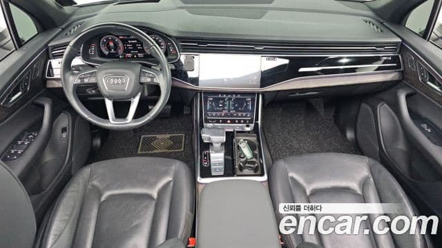 Audi Q7 2020 — ფოტო 7/20