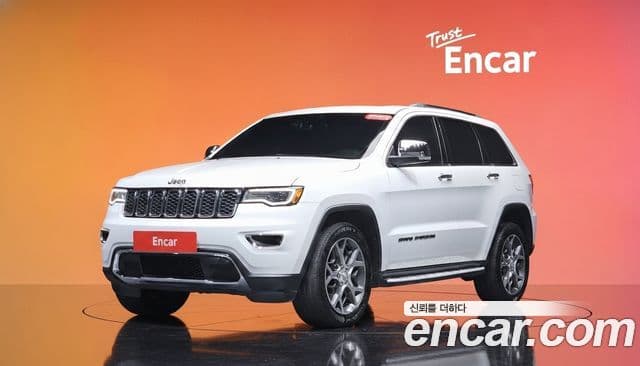 Jeep Grand Cherokee 2019 — Фото 1/20