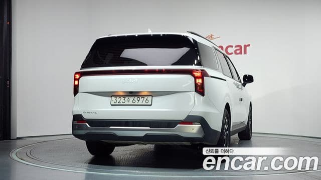 Kia Carnival 2024 — ფოტო 4/20