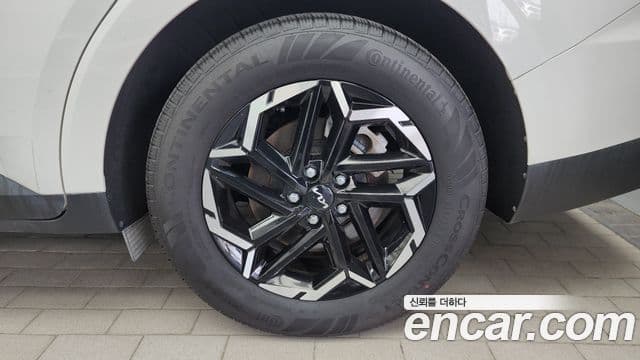 Kia Carnival 2024 — Photo 15/30