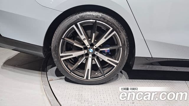 BMW 5 Series 2024 — Şəkil 5/20