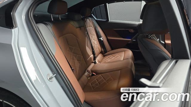 BMW 5 Series 2024 — Şəkil 11/20
