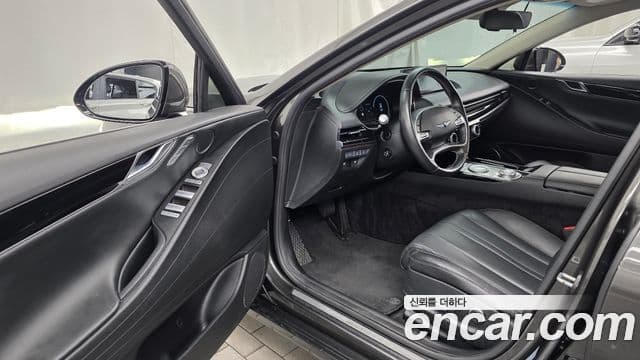 Genesis Electrified G80 2022 — фото 10 из 20