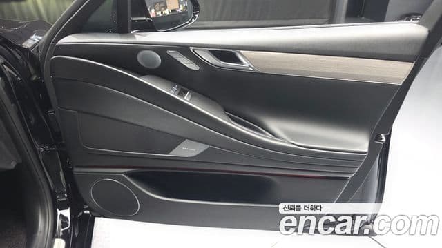 Genesis G80 2024 — Şəkil 18/33