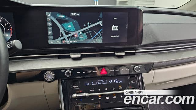 Kia Carnival 2021 — фото 14 из 20