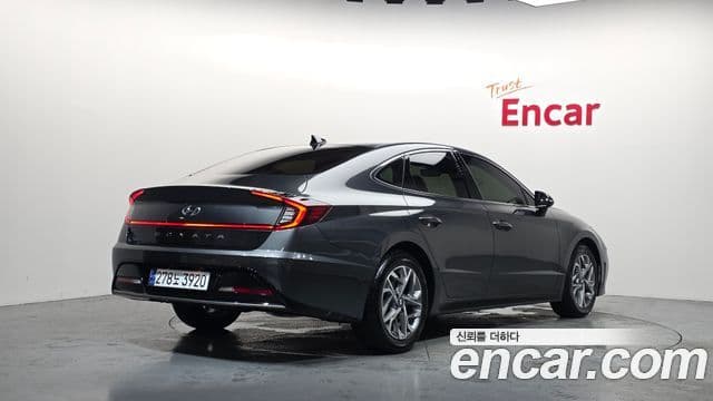 Hyundai Sonata 2022 — ფოტო 1/20