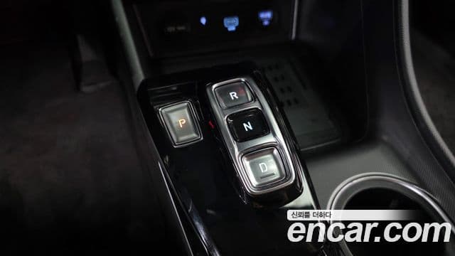 Hyundai Sonata 2022 — ფოტო 19/20