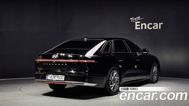 Hyundai Grandeur 2023 — ფოტო 2/20