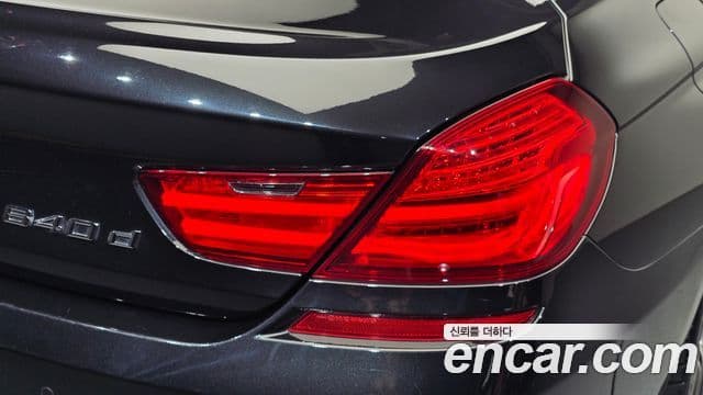 BMW 6 Series 2018 — ფოტო 33/35