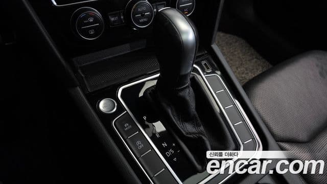 Volkswagen Arteon 2020 — ფოტო 8/20
