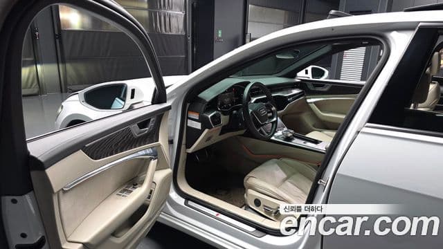 Audi A6 2022 — Şəkil 10/20