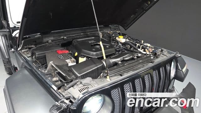 Jeep Wrangler 2020 — Şəkil 6/20