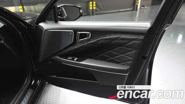 Kia K8 2023 — Photo 13/37