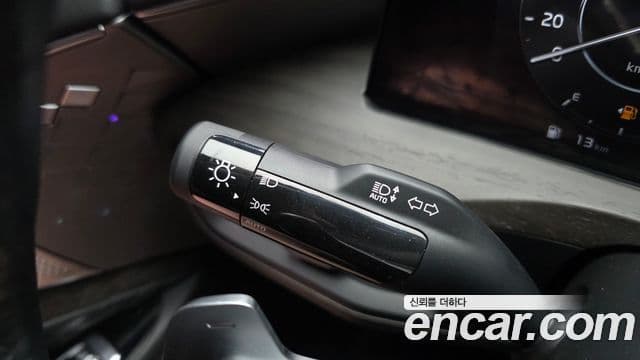 Kia K8 2023 — Photo 36/37