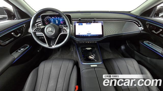 Mercedes-Benz E-Class 2025 — Фото 7/20