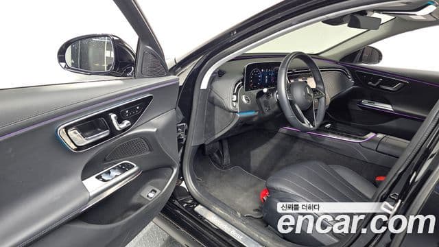 Mercedes-Benz E-Class 2025 — Фото 10/20