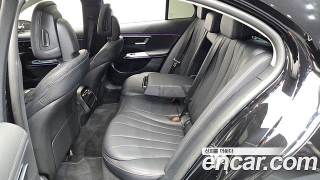 Mercedes-Benz E-Class 2025 — Фото 11/20