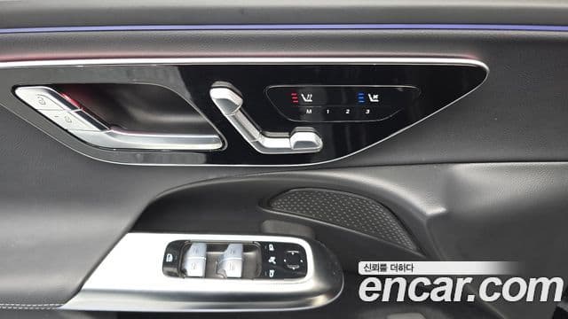 Mercedes-Benz E-Class 2025 — Фото 19/20