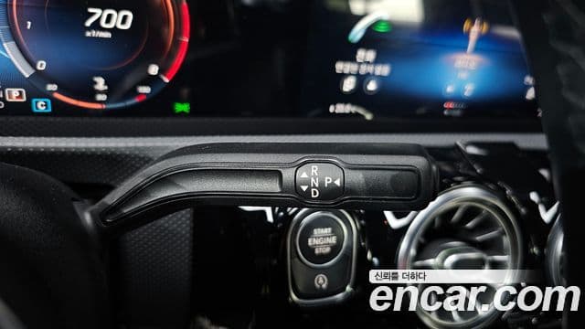 Mercedes-Benz A-Class 2021 — Şəkil 10/20