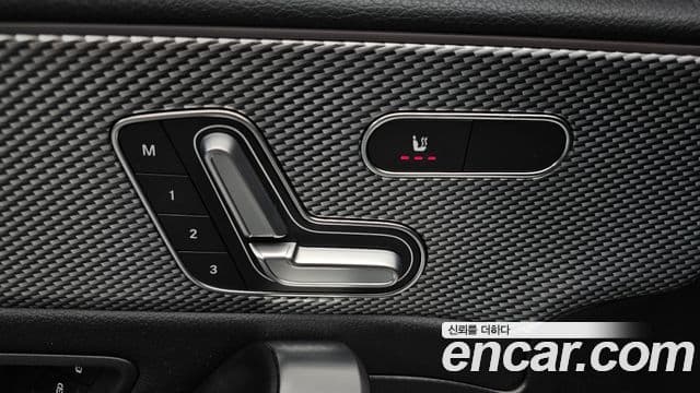 Mercedes-Benz A-Class 2021 — Şəkil 19/20