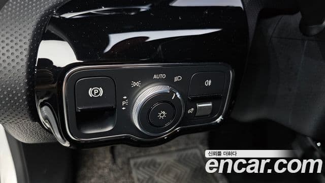 Mercedes-Benz A-Class 2021 — Şəkil 13/20
