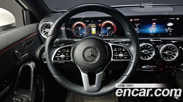 Mercedes-Benz A-Class 2021 — Şəkil 14/20