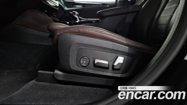 BMW X4 2022 — Şəkil 15/37