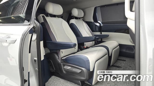 Kia Carnival 2025 — Şəkil 12/20