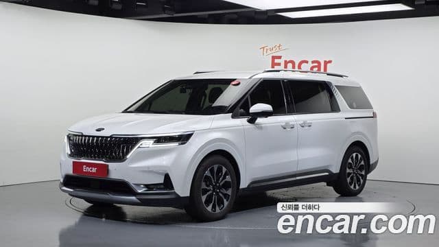 Kia Carnival 2021 — Фото 1/20